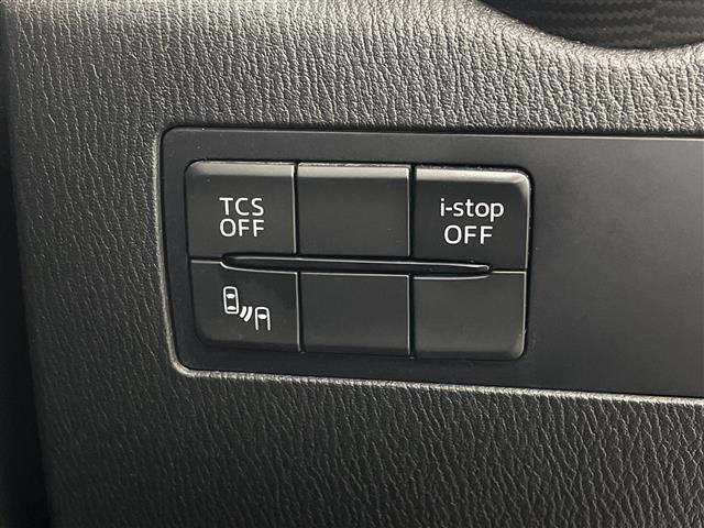 【トラクションコントロールシステム（ＴＣＳ）】水にぬれた路面や雪道などのすべりやすい路面での発進や旋回加速時に起こる駆動輪の空転を防ぎ、適切な駆動力と操縦性を確保します！