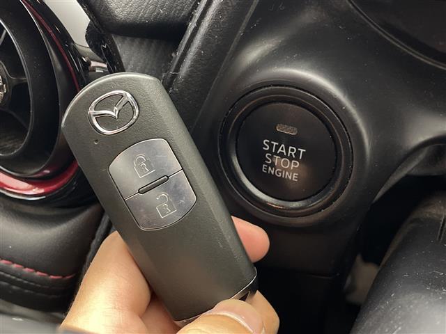 【スマートキー（エンジンスタートストップスイッチ）】スマートキー（電子キー）を持っていれば、スイッチを押すだけでエンジンをかけることができます！