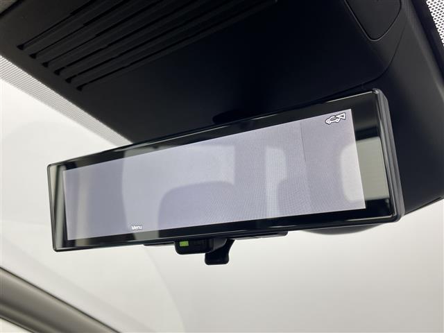 セレナ ｅ－パワー　ハイウェイスターＶ　登録済未使用車　純正１１型後席モニター　純正１２．３型ナビ　全周囲カメラ　プロパイロット　プロパイロットパーキング　電子ミラー　ワイヤレス充電器　ＳＯＳコール　ＥＴＣ２．０　ＬＥＤ　保証書　禁煙車（6枚目）