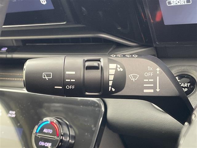 セレナ ｅ－パワー　ハイウェイスターＶ　登録済未使用車　純正１１型後席モニター　純正１２．３型ナビ　全周囲カメラ　プロパイロット　プロパイロットパーキング　電子ミラー　ワイヤレス充電器　ＳＯＳコール　ＥＴＣ２．０　ＬＥＤ　保証書　禁煙車（23枚目）