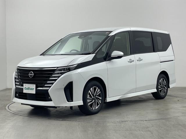 セレナ ｅ－パワー　ハイウェイスターＶ　登録済未使用車　純正１１型後席モニター　純正１２．３型ナビ　全周囲カメラ　プロパイロット　プロパイロットパーキング　電子ミラー　ワイヤレス充電器　ＳＯＳコール　ＥＴＣ２．０　ＬＥＤ　保証書　禁煙車（46枚目）