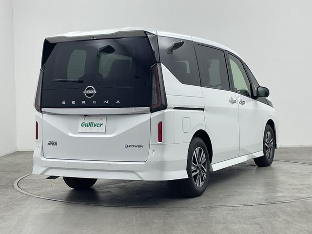 セレナ ｅ－パワー　ハイウェイスターＶ　登録済未使用車　純正１１型後席モニター　純正１２．３型ナビ　全周囲カメラ　プロパイロット　プロパイロットパーキング　電子ミラー　ワイヤレス充電器　ＳＯＳコール　ＥＴＣ２．０　ＬＥＤ　保証書　禁煙車（50枚目）
