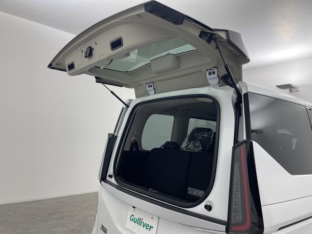 セレナ ｅ－パワー　ハイウェイスターＶ　登録済未使用車　純正１１型後席モニター　純正１２．３型ナビ　全周囲カメラ　プロパイロット　プロパイロットパーキング　電子ミラー　ワイヤレス充電器　ＳＯＳコール　ＥＴＣ２．０　ＬＥＤ　保証書　禁煙車（54枚目）