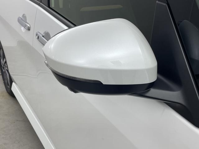 セレナ ｅ－パワー　ハイウェイスターＶ　登録済未使用車　純正１１型後席モニター　純正１２．３型ナビ　全周囲カメラ　プロパイロット　プロパイロットパーキング　電子ミラー　ワイヤレス充電器　ＳＯＳコール　ＥＴＣ２．０　ＬＥＤ　保証書　禁煙車（58枚目）