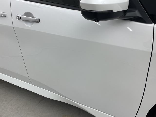 セレナ ｅ－パワー　ハイウェイスターＶ　登録済未使用車　純正１１型後席モニター　純正１２．３型ナビ　全周囲カメラ　プロパイロット　プロパイロットパーキング　電子ミラー　ワイヤレス充電器　ＳＯＳコール　ＥＴＣ２．０　ＬＥＤ　保証書　禁煙車（60枚目）