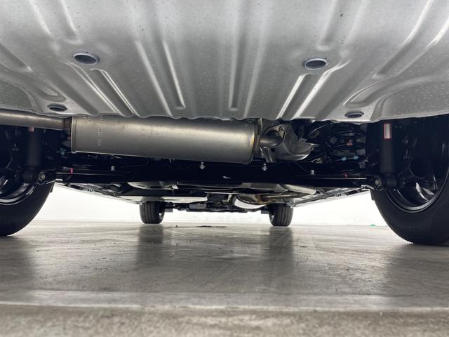 セレナ ｅ－パワー　ハイウェイスターＶ　登録済未使用車　純正１１型後席モニター　純正１２．３型ナビ　全周囲カメラ　プロパイロット　プロパイロットパーキング　電子ミラー　ワイヤレス充電器　ＳＯＳコール　ＥＴＣ２．０　ＬＥＤ　保証書　禁煙車（76枚目）