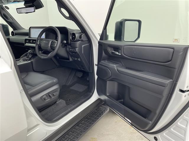 ランドクルーザー250 VX 登録済未使用車 電動ムーンルーフ 純正12.3型ナビ 全周囲カメラ 電子ミラー レザーシート シートヒーター/シートベンチレーション 電動リアゲート 衝突被害軽減ブレーキ レーンアシスト 禁煙車(38枚目)