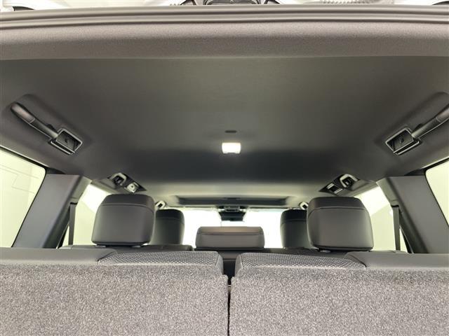 ランドクルーザー250 VX 登録済未使用車 電動ムーンルーフ 純正12.3型ナビ 全周囲カメラ 電子ミラー レザーシート シートヒーター/シートベンチレーション 電動リアゲート 衝突被害軽減ブレーキ レーンアシスト 禁煙車(43枚目)