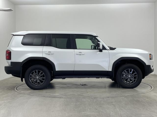 ランドクルーザー250 VX 登録済未使用車 電動ムーンルーフ 純正12.3型ナビ 全周囲カメラ 電子ミラー レザーシート シートヒーター/シートベンチレーション 電動リアゲート 衝突被害軽減ブレーキ レーンアシスト 禁煙車(51枚目)