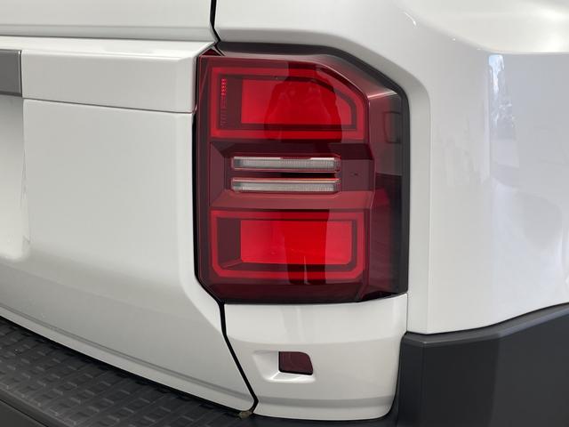 ランドクルーザー250 VX 登録済未使用車 電動ムーンルーフ 純正12.3型ナビ 全周囲カメラ 電子ミラー レザーシート シートヒーター/シートベンチレーション 電動リアゲート 衝突被害軽減ブレーキ レーンアシスト 禁煙車(76枚目)