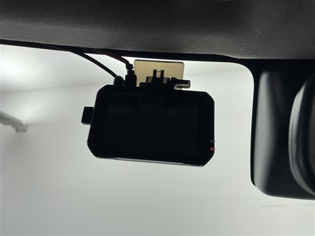 ライズ Ｚ　ナビ　バックカメラ　ＥＴＣ　ドラレコ　シートヒーター　衝突被害軽減ブレーキ　レーンアシスト　アダプティブクルーズコントロール　ＬＥＤヘッドライト　オートライト　革巻きステアリング　スマートキー　禁煙車（7枚目）