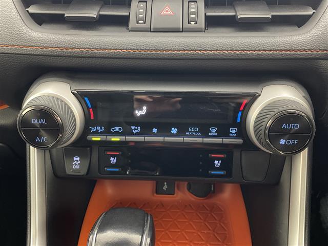 ＲＡＶ４ アドベンチャー　ＪＡＯＳエアロ　純正９型ナビ　全周囲カメラ　ブラインドスポットモニター　アダプティブクルーズコントロール　電動リアゲート　ステアリングヒーター　シートヒーター　エアシート　ＥＴＣ　スマートキー　禁煙車（4枚目）