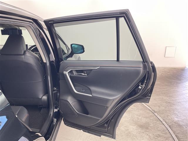 ＲＡＶ４ アドベンチャー　ＪＡＯＳエアロ　純正９型ナビ　全周囲カメラ　ブラインドスポットモニター　アダプティブクルーズコントロール　電動リアゲート　ステアリングヒーター　シートヒーター　エアシート　ＥＴＣ　スマートキー　禁煙車（41枚目）