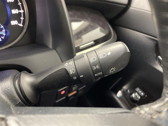 ヴェルファイアハイブリッド ＺＲ　モデルリスタフルエアロ　純正後席モニター　純正１０型ナビ　電子ミラー　バックカメラ　ドラレコ　ビルトインＥＴＣ２．０　電動バックドア　両側電動スライドドア　シートヒーター／シートベンチレーション　禁煙（23枚目）