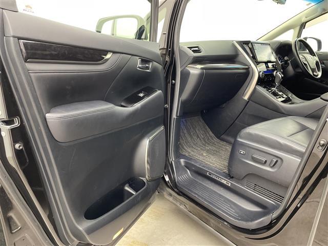 ヴェルファイアハイブリッド ＺＲ　モデルリスタフルエアロ　純正後席モニター　純正１０型ナビ　電子ミラー　バックカメラ　ドラレコ　ビルトインＥＴＣ２．０　電動バックドア　両側電動スライドドア　シートヒーター／シートベンチレーション　禁煙（40枚目）