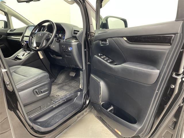 ヴェルファイアハイブリッド ＺＲ　モデルリスタフルエアロ　純正後席モニター　純正１０型ナビ　電子ミラー　バックカメラ　ドラレコ　ビルトインＥＴＣ２．０　電動バックドア　両側電動スライドドア　シートヒーター／シートベンチレーション　禁煙（41枚目）