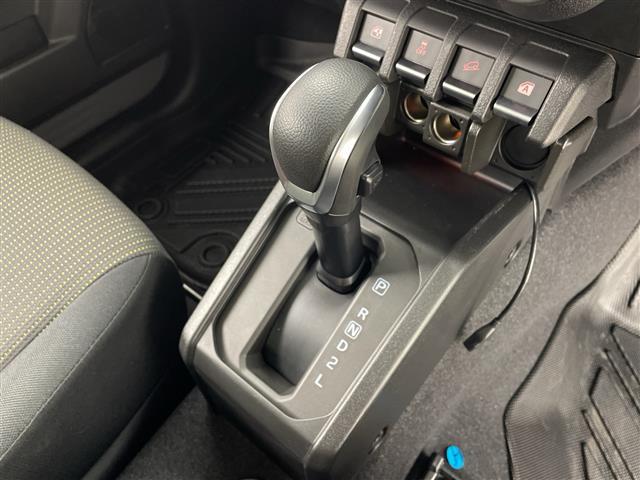 ジムニーシエラ JC 4WD 9型ナビ バックカメラ ETC シートヒーター 衝突被害軽減システム 追従クルーズコントロール LEDヘッドライト オートマチックハイビーム オートライト レーンアシスト コーナーセンサー(18枚目)