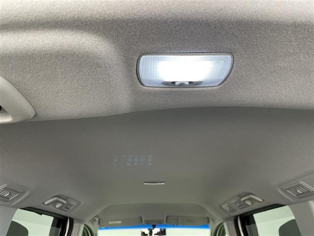 ステップワゴンスパーダ Ｚ　クールスピリット　純正９型ナビ　バックカメラ　フルセグＴＶ　ビルトインＥＴＣ　両側電動スライドドア　クルーズコントロール　衝突被害軽減ブレーキ　ＨＩＤヘッドライト　オートライト　パドルシフト　スマートキー　禁煙車（43枚目）