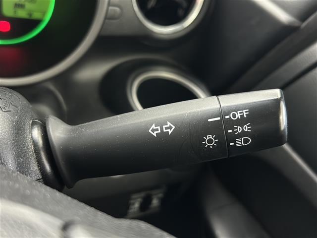 Ｎ－ＢＯＸ Ｇ　ＳＳパッケージ　社外ＳＤナビ　型式：ＡＶＮ－Ｖ０２（ＦＭ／ＡＭ／ＢＴ／ＴＶ／ＣＤ／ＤＶＤ／ＡＵＸ）両側パワースライドドア　純正アルミホイール　純正フロアマット　社外ＥＴＣ　ＡＢＳ　横滑り防止装置　スマートキー（6枚目）