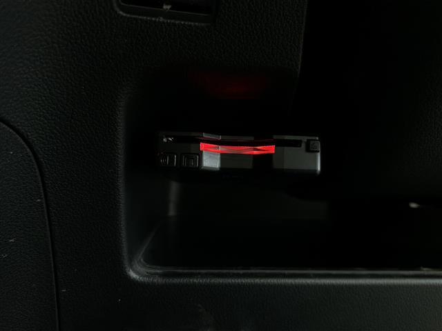 Ｎ－ＢＯＸ Ｇ　ＳＳパッケージ　社外ＳＤナビ　型式：ＡＶＮ－Ｖ０２（ＦＭ／ＡＭ／ＢＴ／ＴＶ／ＣＤ／ＤＶＤ／ＡＵＸ）両側パワースライドドア　純正アルミホイール　純正フロアマット　社外ＥＴＣ　ＡＢＳ　横滑り防止装置　スマートキー（13枚目）