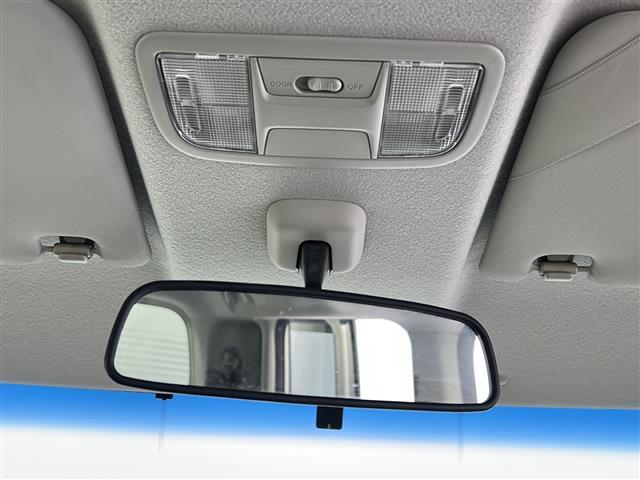 Ｎ－ＢＯＸ Ｇ　ＳＳパッケージ　社外ＳＤナビ　型式：ＡＶＮ－Ｖ０２（ＦＭ／ＡＭ／ＢＴ／ＴＶ／ＣＤ／ＤＶＤ／ＡＵＸ）両側パワースライドドア　純正アルミホイール　純正フロアマット　社外ＥＴＣ　ＡＢＳ　横滑り防止装置　スマートキー（16枚目）