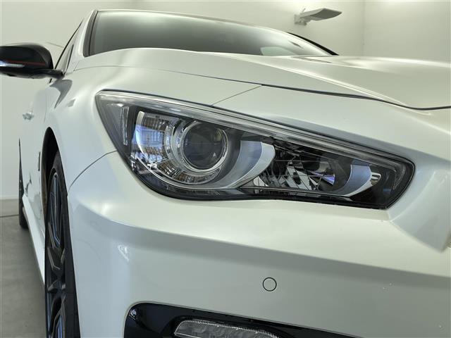 スカイライン ニスモ　純正日産コネクトナビ　メーカーオプションサンルーフ　フルニスモエアロ　専用カーボンフィニッシャー　純正ビルトインＥＴＣ　ＲＥＣＡＲＯ製スポーツシート　専用チューニングコンピュータ（18枚目）