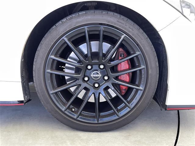 スカイライン ニスモ　純正日産コネクトナビ　メーカーオプションサンルーフ　フルニスモエアロ　専用カーボンフィニッシャー　純正ビルトインＥＴＣ　ＲＥＣＡＲＯ製スポーツシート　専用チューニングコンピュータ（20枚目）