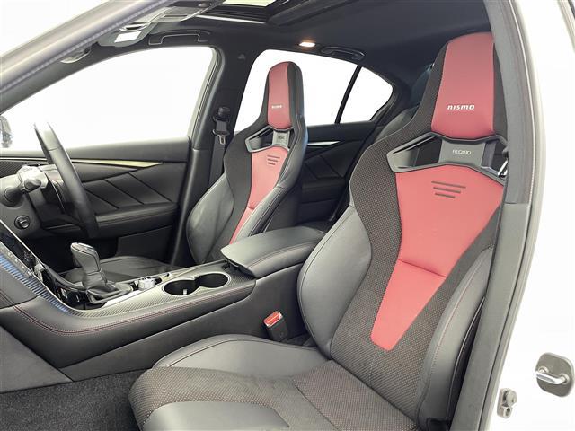 スカイライン ニスモ　純正日産コネクトナビ　メーカーオプションサンルーフ　フルニスモエアロ　専用カーボンフィニッシャー　純正ビルトインＥＴＣ　ＲＥＣＡＲＯ製スポーツシート　専用チューニングコンピュータ（26枚目）