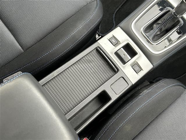 レヴォーグ １．６ＧＴ－Ｓアイサイト　純正フルセグＳＤナビ　Ｂｌｕｅｔｏｏｔｈ／ＴＶ／ＤＶＤ／ＣＤ／ＡＭ／ＦＭ　バックカメラ　純正１８インチＡＷ　ＥＴＣ　アダプティブクルーズコントロール　レーンキープアシスト　純正フロアマット（10枚目）