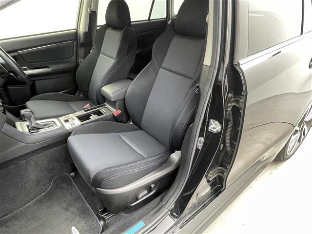 レヴォーグ １．６ＧＴ－Ｓアイサイト　純正フルセグＳＤナビ　Ｂｌｕｅｔｏｏｔｈ／ＴＶ／ＤＶＤ／ＣＤ／ＡＭ／ＦＭ　バックカメラ　純正１８インチＡＷ　ＥＴＣ　アダプティブクルーズコントロール　レーンキープアシスト　純正フロアマット（21枚目）