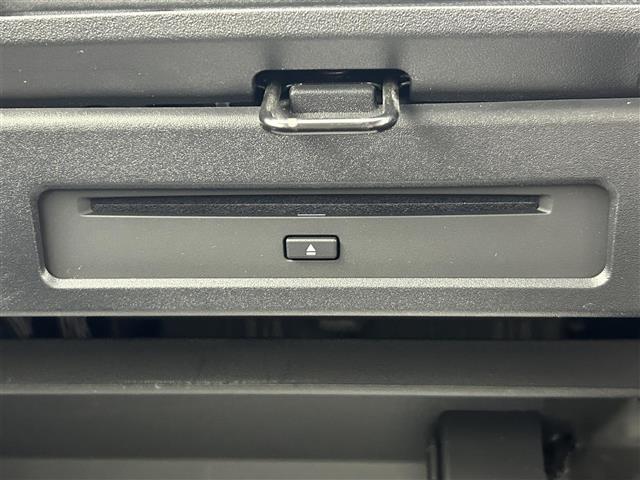 シエンタ ハイブリッドＺ　純正１０．５型ディスプレイオーディオｐｌｕｓ　バックカメラ　ＡＣ１００Ｖ電源　トヨタセーフティセンス　ブラインドスポットモニター　ドライブレコーダー　両側パワースライドドア　ビルトインＥＴＣ　禁煙車（4枚目）