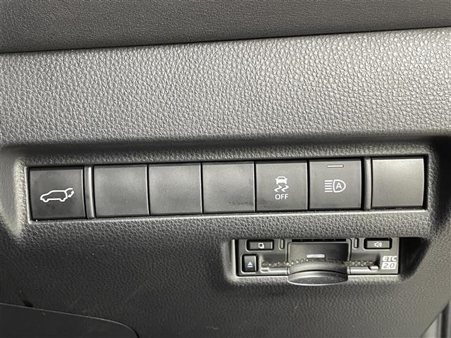 ハリアーハイブリッド Ｇ　純正ナビ機能付きディスプレイオーディオ（ＦＭ／ＡＭ／ＢＴ／ＨＤＭＩ／ＵＳＢ）　ハーフレザーシート　パワーバックドア　純正ＥＴＣ２．０　純正フロアマット　スマートキー　トヨタセーフティセンス　ＡＢＳ（15枚目）