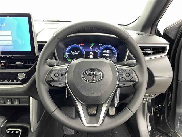 カローラクロス ハイブリッド Z 純正メモリナビ機能付きディスプレイオーディオ(FM/AM/BT/USB/AppleCArPlay/androidAuto) シートヒーター パワーバックドア 純正ビルトインETC トヨタセーフティ(3枚目)