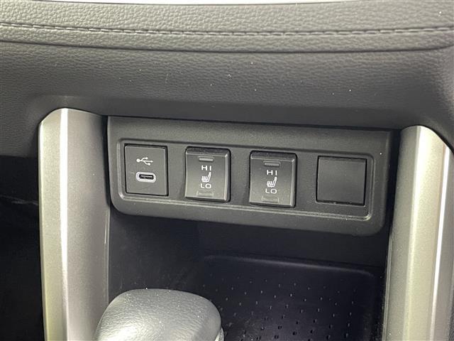 カローラクロス ハイブリッド Z 純正メモリナビ機能付きディスプレイオーディオ(FM/AM/BT/USB/AppleCArPlay/androidAuto) シートヒーター パワーバックドア 純正ビルトインETC トヨタセーフティ(10枚目)