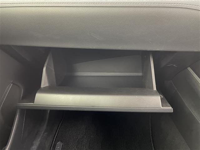 カローラクロス ハイブリッド Z 純正メモリナビ機能付きディスプレイオーディオ(FM/AM/BT/USB/AppleCArPlay/androidAuto) シートヒーター パワーバックドア 純正ビルトインETC トヨタセーフティ(16枚目)