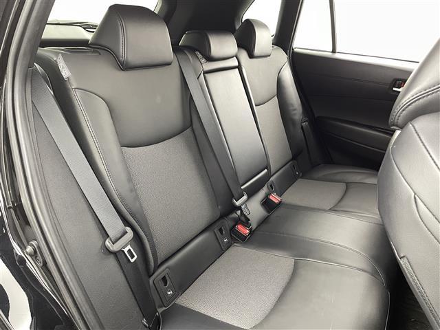 カローラクロス ハイブリッド Z 純正メモリナビ機能付きディスプレイオーディオ(FM/AM/BT/USB/AppleCArPlay/androidAuto) シートヒーター パワーバックドア 純正ビルトインETC トヨタセーフティ(19枚目)