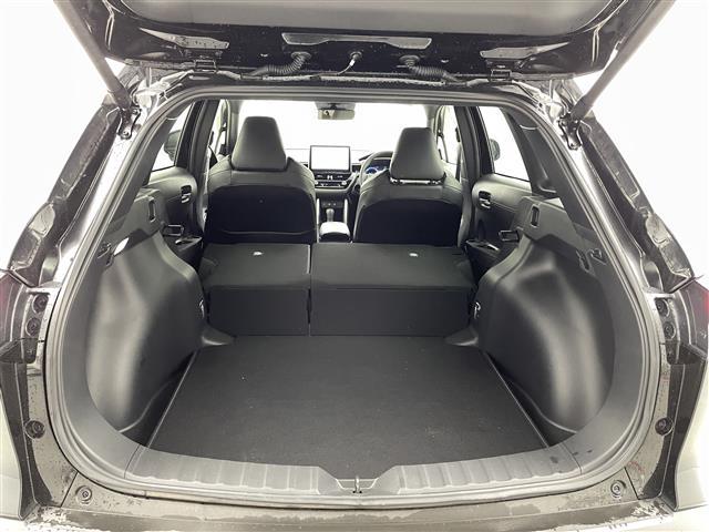 カローラクロス ハイブリッド Z 純正メモリナビ機能付きディスプレイオーディオ(FM/AM/BT/USB/AppleCArPlay/androidAuto) シートヒーター パワーバックドア 純正ビルトインETC トヨタセーフティ(28枚目)