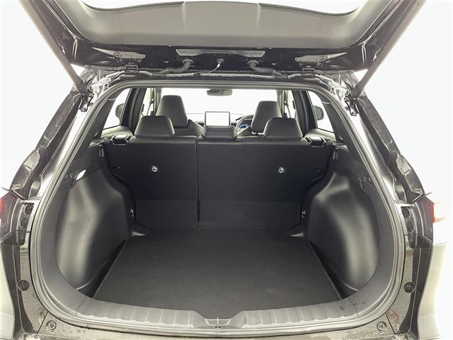 カローラクロス ハイブリッド Z 純正メモリナビ機能付きディスプレイオーディオ(FM/AM/BT/USB/AppleCArPlay/androidAuto) シートヒーター パワーバックドア 純正ビルトインETC トヨタセーフティ(30枚目)