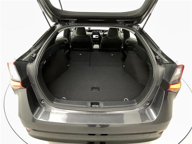 プリウス Sツーリングセレクション 4WD 純正SDナビ シートヒーター 純正18インチツーリングホイール バックカメラ 純正LEDヘッドライト 純正フロントフォグライト 純正ビルトインETC 社外レーダー ドライブレコーダー(29枚目)