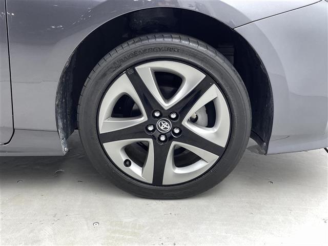 プリウス Sツーリングセレクション 4WD 純正SDナビ シートヒーター 純正18インチツーリングホイール バックカメラ 純正LEDヘッドライト 純正フロントフォグライト 純正ビルトインETC 社外レーダー ドライブレコーダー(36枚目)