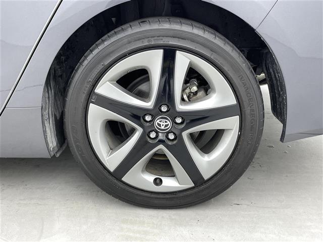 プリウス Sツーリングセレクション 4WD 純正SDナビ シートヒーター 純正18インチツーリングホイール バックカメラ 純正LEDヘッドライト 純正フロントフォグライト 純正ビルトインETC 社外レーダー ドライブレコーダー(37枚目)