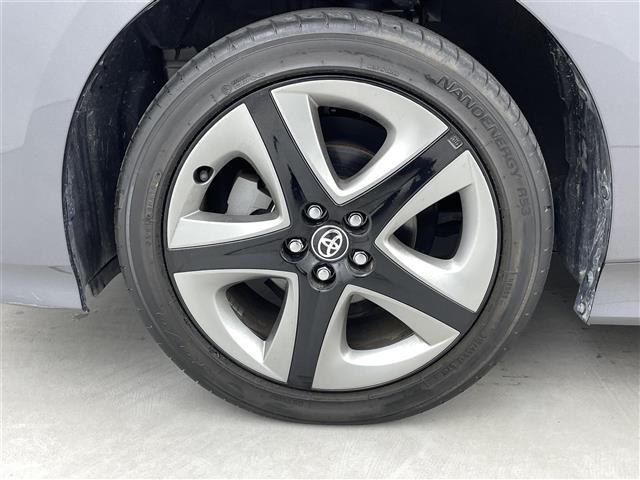 プリウス Sツーリングセレクション 4WD 純正SDナビ シートヒーター 純正18インチツーリングホイール バックカメラ 純正LEDヘッドライト 純正フロントフォグライト 純正ビルトインETC 社外レーダー ドライブレコーダー(38枚目)