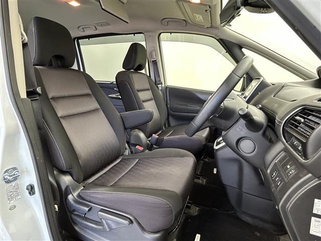 セレナ ハイウェイスター Vセレクション 日産純正SDナビ 型式:MM517D-L(FM/AM/BT/CD/DVD/SD/TV/Ipod)純正フリップダウンモニター 両側パワースライドドア ハンズフリーオートスライドドア プロパイロット(21枚目)