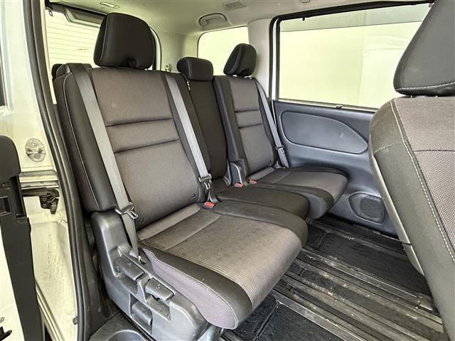 セレナ ハイウェイスター Vセレクション 日産純正SDナビ 型式:MM517D-L(FM/AM/BT/CD/DVD/SD/TV/Ipod)純正フリップダウンモニター 両側パワースライドドア ハンズフリーオートスライドドア プロパイロット(22枚目)