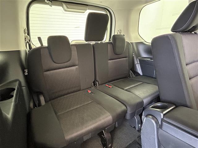 セレナ ハイウェイスター Vセレクション 日産純正SDナビ 型式:MM517D-L(FM/AM/BT/CD/DVD/SD/TV/Ipod)純正フリップダウンモニター 両側パワースライドドア ハンズフリーオートスライドドア プロパイロット(25枚目)