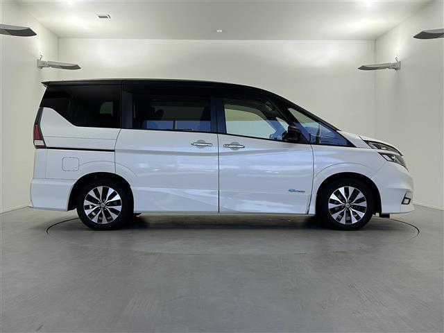 セレナ ハイウェイスター Vセレクション 日産純正SDナビ 型式:MM517D-L(FM/AM/BT/CD/DVD/SD/TV/Ipod)純正フリップダウンモニター 両側パワースライドドア ハンズフリーオートスライドドア プロパイロット(29枚目)