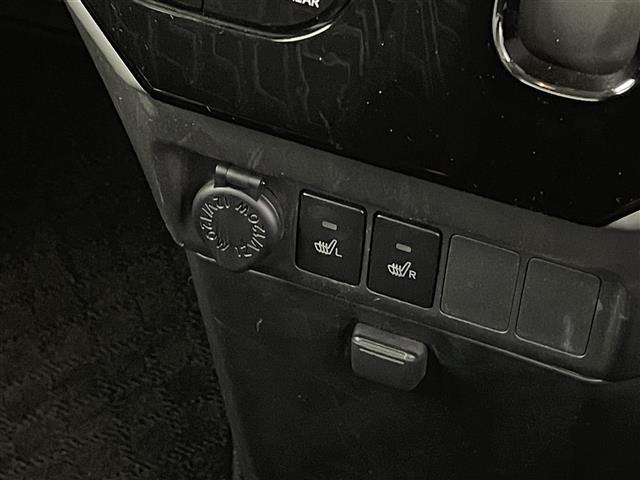 ルーミー カスタムＧ　Ｐａｎａｓｏｎｉｃナビ　ＣＤ／ＤＶＤ／Ｂｌｕｅｔｏｏｔｈ／フルセグ　両側パワースライドドア　スマートアシスト　クルーズコントロール　バックカメラ　シートヒーター　前後ドラレコ　ＬＥＤヘッドライト（14枚目）