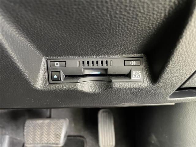 ヤリスクロス ハイブリッドZ 純正ディスプレイオーディオ(USB接続/Bluetooth/フルセグTV)全方位カメラ クルーズコントロール 衝突軽減ブレーキ ビルトインETC2.0 パワーシート シートヒーター(13枚目)