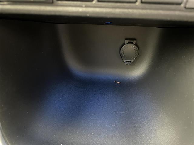 ヤリスクロス ハイブリッドZ 純正ディスプレイオーディオ(USB接続/Bluetooth/フルセグTV)全方位カメラ クルーズコントロール 衝突軽減ブレーキ ビルトインETC2.0 パワーシート シートヒーター(27枚目)