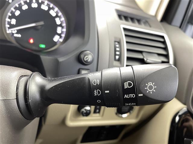 ランドクルーザープラド TX Lパッケージ サンルーフ 純正ナビ 全方位カメラ ビルトインETC レザーシート シートヒーター コーナーセンサー オートライト LEDヘッドライド 衝突軽減ブレーキ クルーズコントロール(6枚目)